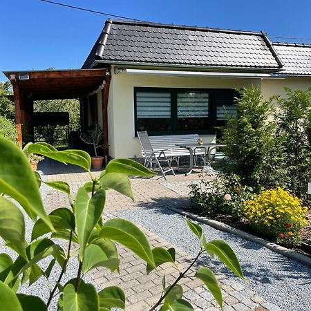 Ferienhaus Amare Mit Fasssauna, Eigener Terrasse & Kamin Bautzen Exteriör bild